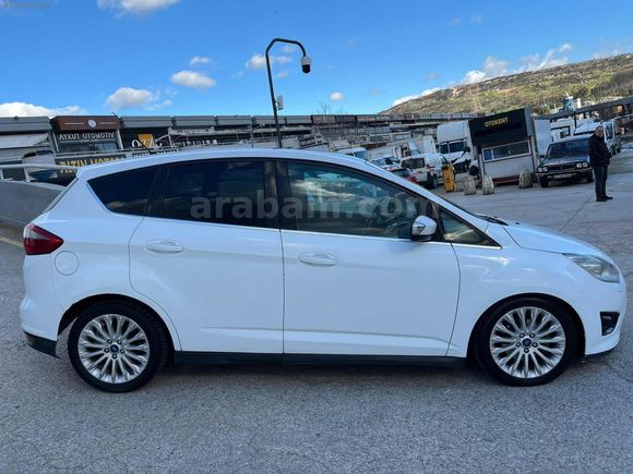 YAĞIZ LÜKEL'DEN CAM TAVANLI C-MAX