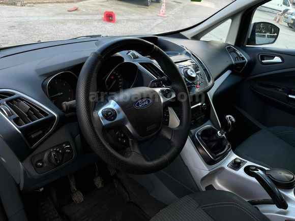 YAĞIZ LÜKEL'DEN CAM TAVANLI C-MAX