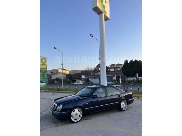 Sahibinden Mercedes - Benz E 200 Elegance 1998 Model 
DEĞİŞENSİZ 
