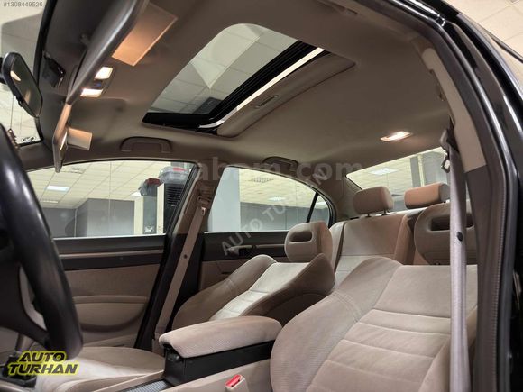 2009 - MAKYAJLI - 111.000 KM - İLK EL - KAZASIZ - ELEGANCE