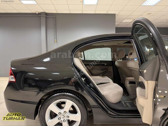 2009 - MAKYAJLI - 111.000 KM - İLK EL - KAZASIZ - ELEGANCE