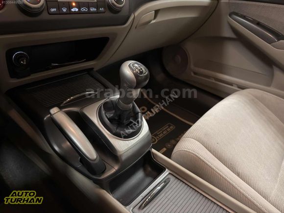 2009 - MAKYAJLI - 111.000 KM - İLK EL - KAZASIZ - ELEGANCE