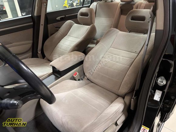 2009 - MAKYAJLI - 111.000 KM - İLK EL - KAZASIZ - ELEGANCE
