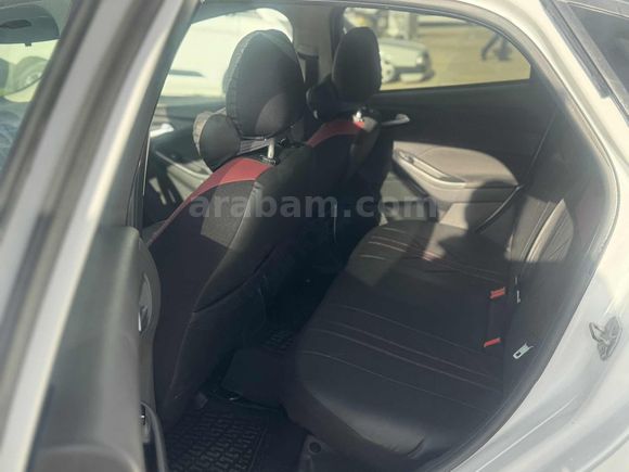 2015 FOCUS 1.6 TDCİ TREND X SINIF TEMİZLİKTE
