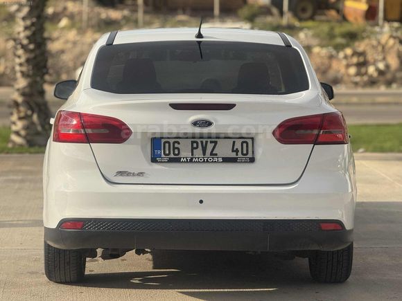 2015 FOCUS 1.6 TDCİ TREND X SINIF TEMİZLİKTE