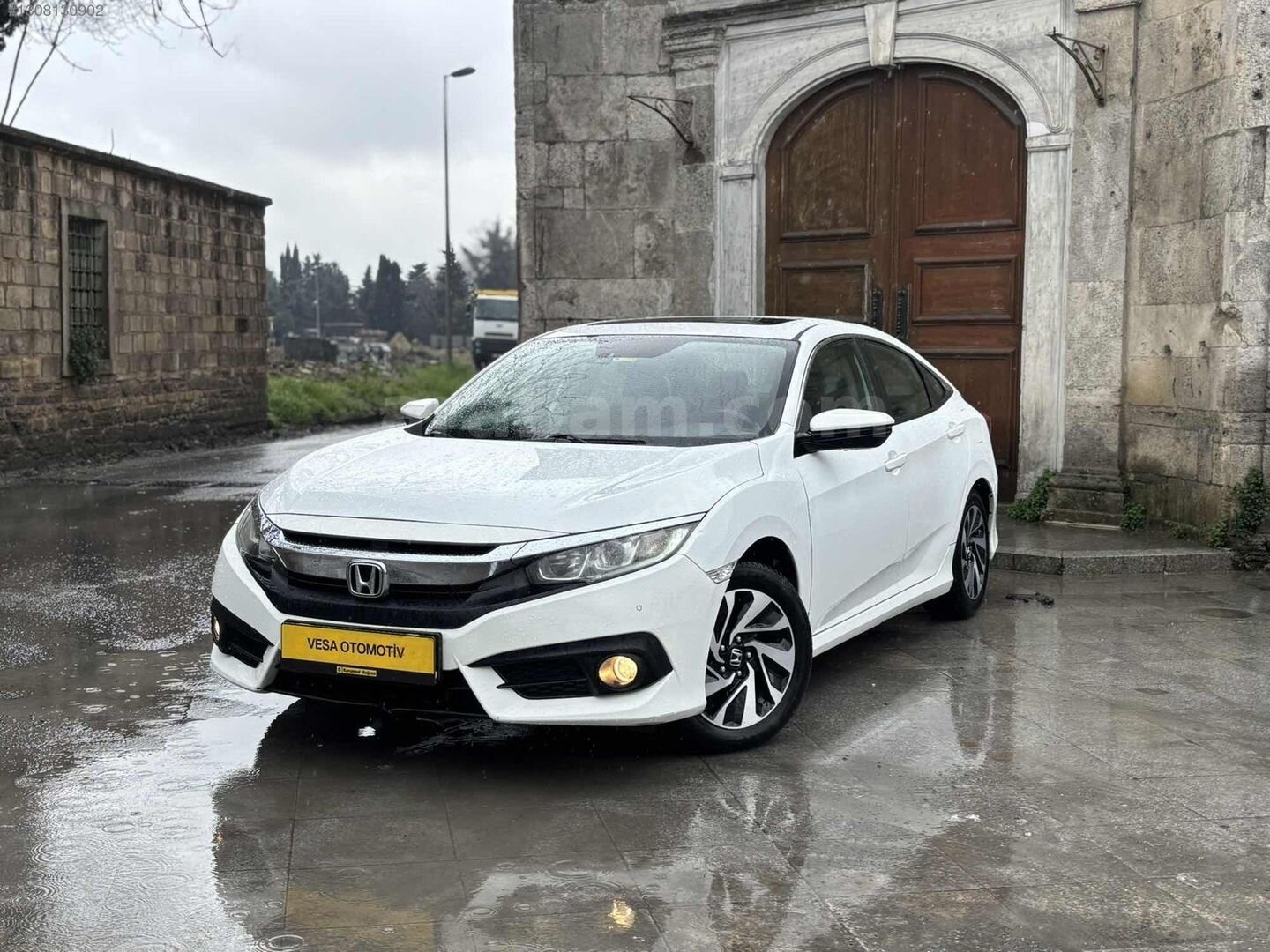 Galeriden Honda Civic 1.6i VTEC Eco Elegance 2018 Model İstanbul 84.000 km Beyaz 2