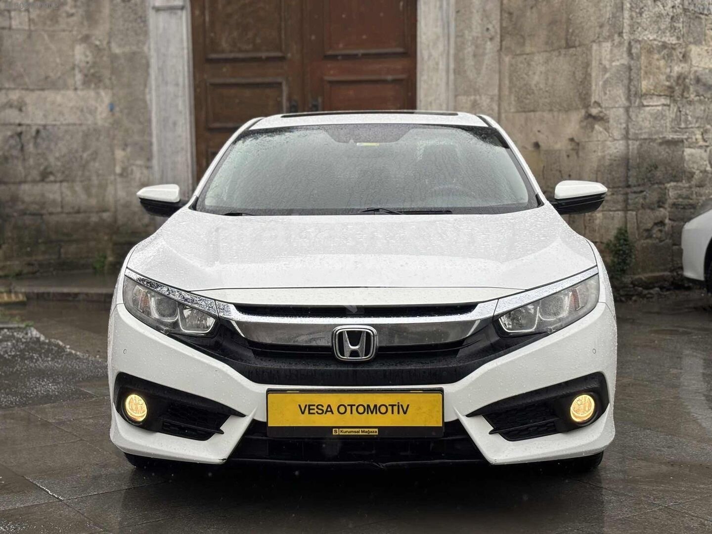 Galeriden Honda Civic 1.6i VTEC Eco Elegance 2018 Model İstanbul 84.000 km Beyaz 5