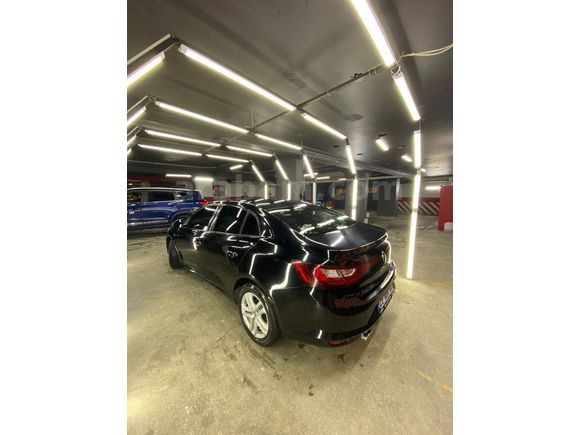 Sahibinden Renault Megane 1.6 Joy 2018 Model  42.000 km Siyah