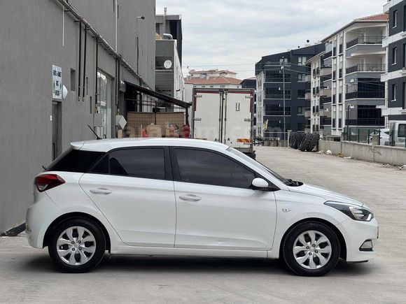 2014 HATASIZ HYUNDAİ İ20 1.4 CRDİ