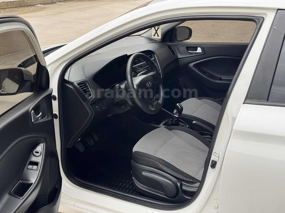 2014 HATASIZ HYUNDAİ İ20 1.4 CRDİ