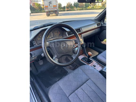 TANJANT'TAN TEMİZ BAKIMLI MERCEDES E 200