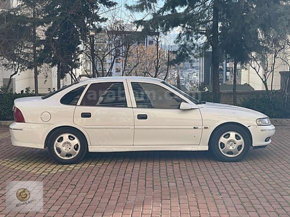 OPEL VECTRA 1.6 COMFORT TEMİZ BAKIMLI