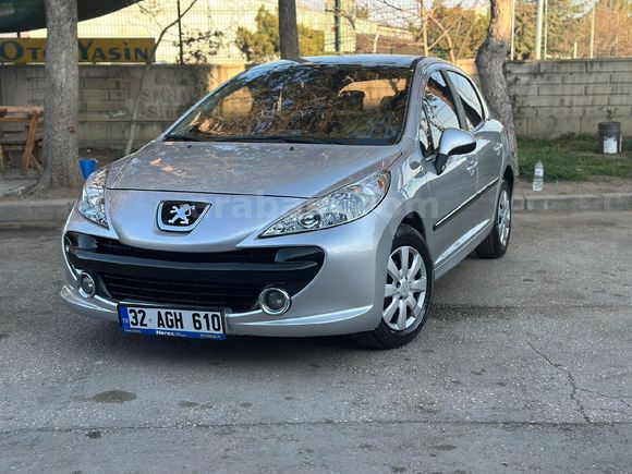 Sahibinden Peugeot 207 1.6 VTi Premium 2008 Model