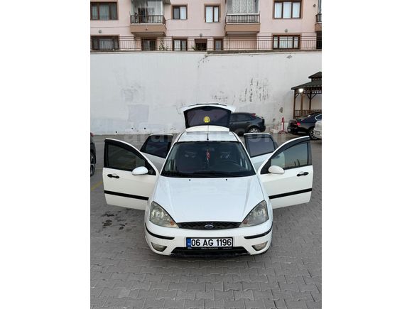 DEĞİŞENSİZ Ford Focus 1.6 Collection