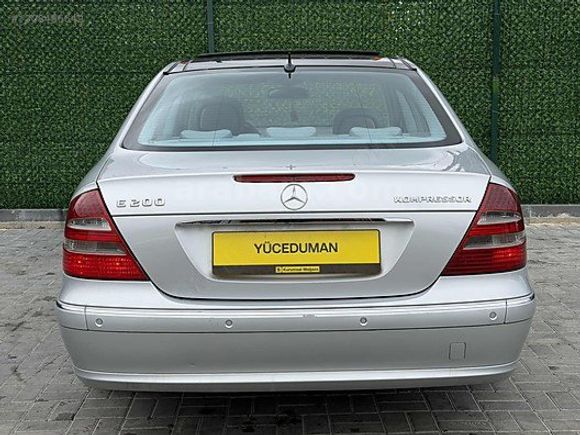 TR'DE TEK HATASIZ BOYASIZ DÜŞÜK KM MERSEDES E200
