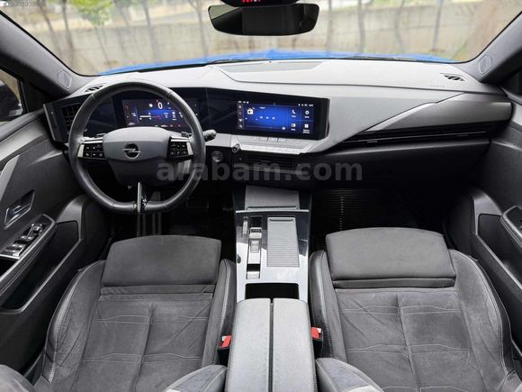 2023 Model Opel Astra 1.2 T Gs +Cam Tavan 64.000 km
