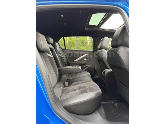 2023 Model Opel Astra 1.2 T Gs +Cam Tavan 64.000 km