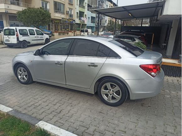 2012 CHEVROLET CRUZE 1.6 LT PLUS SAUNROF 211000 KM