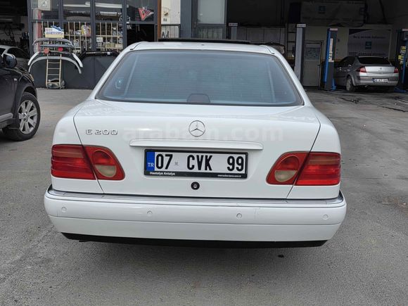 Sahibinden Mercedes - Benz E 200 Avantgarde 1998 Model 