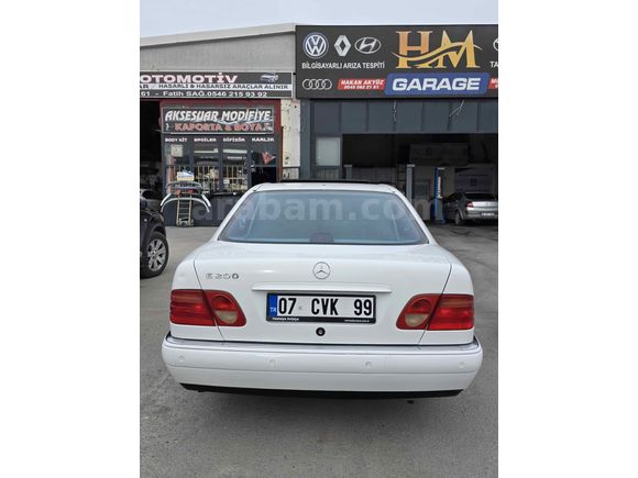 Sahibinden Mercedes - Benz E 200 Avantgarde 1998 Model 