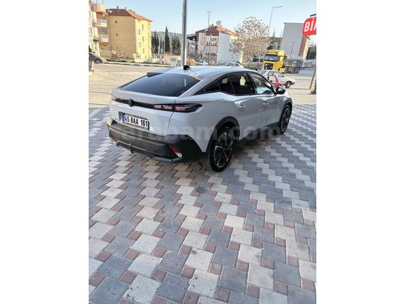 Sahibinden Peugeot 408 1.2 PureTech Allure 2025 Model 