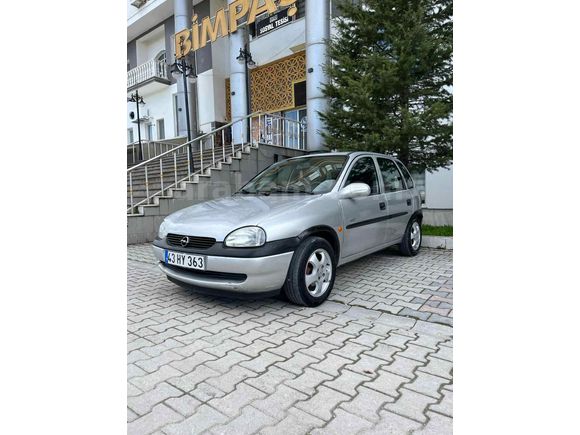 Galeriden Opel Corsa 1.4 100.Yıl 2000 Model Kütahya