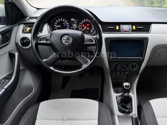 SKODA RAPİD 1.6 TDI ELEGANCE AİLE ARACI BAKIMLI YIPRANMAMIŞ