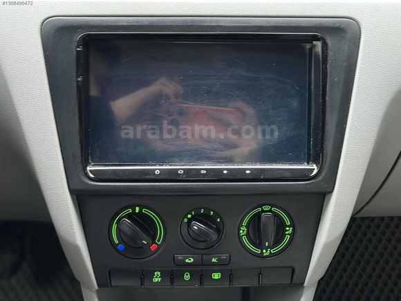 SKODA RAPİD 1.6 TDI ELEGANCE AİLE ARACI BAKIMLI YIPRANMAMIŞ