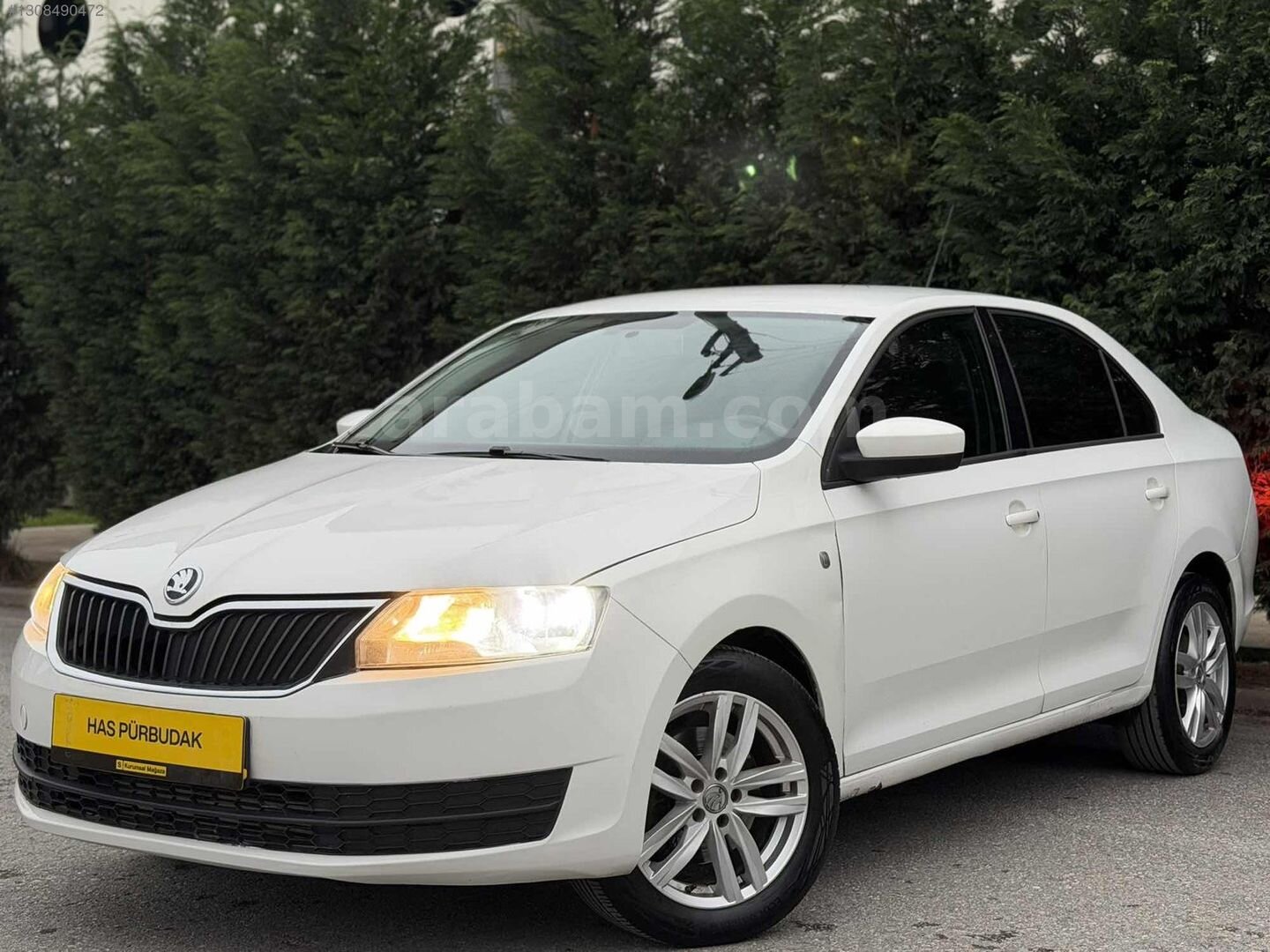 Galeriden Skoda Rapid 1.6 CR TDI Elegance 2013 Model Sakarya 320.000 km Beyaz 3