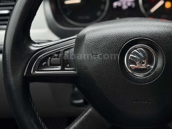 SKODA RAPİD 1.6 TDI ELEGANCE AİLE ARACI BAKIMLI YIPRANMAMIŞ
