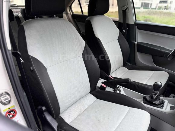 SKODA RAPİD 1.6 TDI ELEGANCE AİLE ARACI BAKIMLI YIPRANMAMIŞ