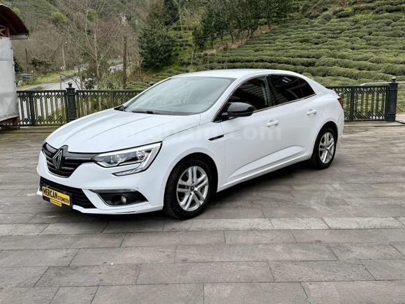 MERCAN DAN 2017 mdl megan 1.6 benzin km 155 bın