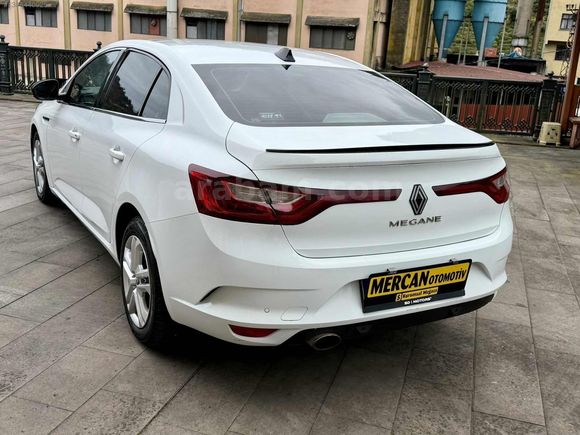 MERCAN DAN 2017 mdl megan 1.6 benzin km 155 bın