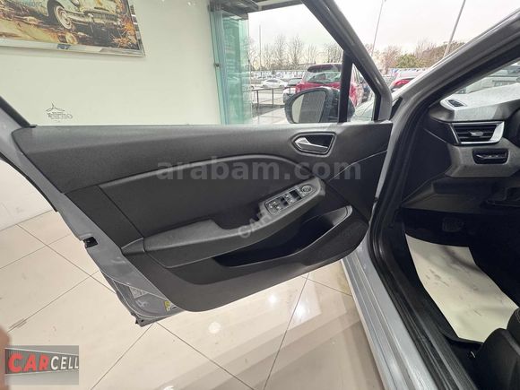 CARCELL OTOMOTİV 2023 MODEL 2024 ÇIKIŞLI CLİO 1.0 TCE EVOLUTİON