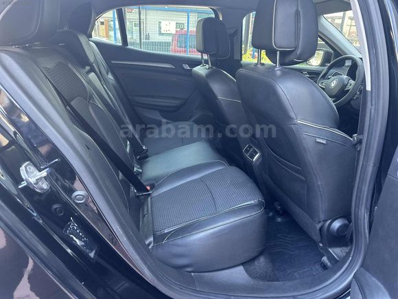 DREAM GARAGE'DAN DÜŞÜK KM MEGANE 4