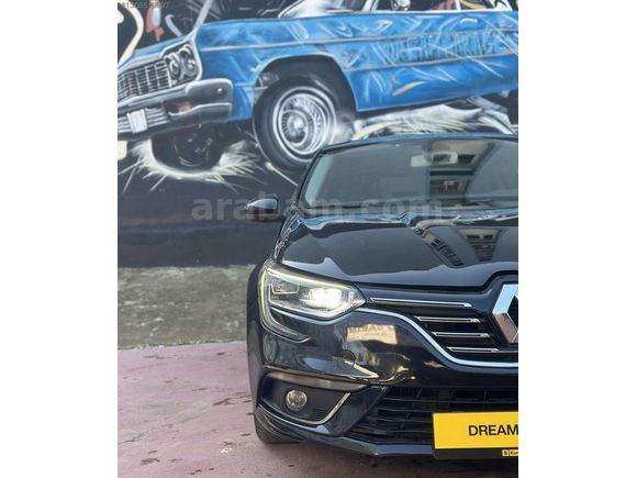 DREAM GARAGE'DAN DÜŞÜK KM MEGANE 4