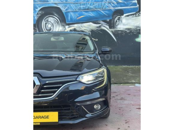 DREAM GARAGE'DAN DÜŞÜK KM MEGANE 4
