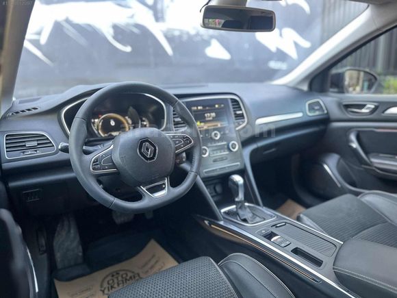 DREAM GARAGE'DAN DÜŞÜK KM MEGANE 4
