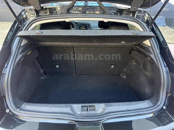 DREAM GARAGE'DAN DÜŞÜK KM MEGANE 4