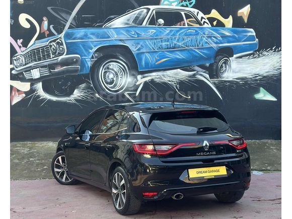 DREAM GARAGE'DAN DÜŞÜK KM MEGANE 4