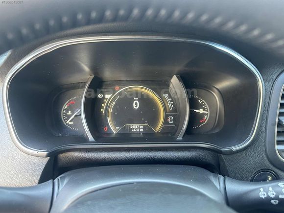 DREAM GARAGE'DAN DÜŞÜK KM MEGANE 4