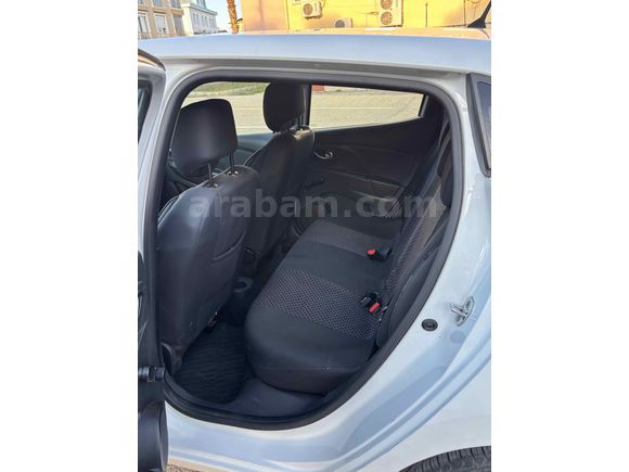 Sahibinden Renault Clio 1.5 dCi Touch 2015 Model 