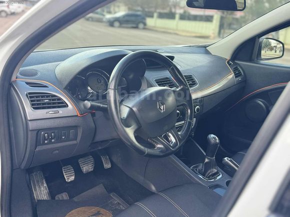 NAİL OTOMOTİV DEN 2014 FLUENCE 1.5 DCI TOUCH BEYAZ CAM GİBİ