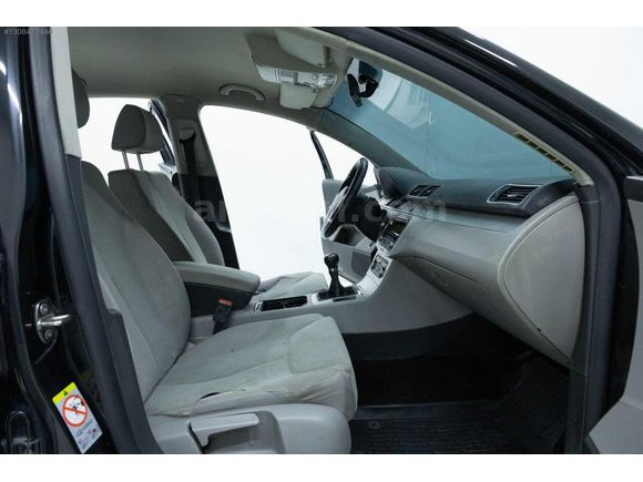 TAŞEL GRUP AUTO'DAN PASSAT 1.6 DÜZ MOTOR YENİ GÖĞÜS LPG'Lİ