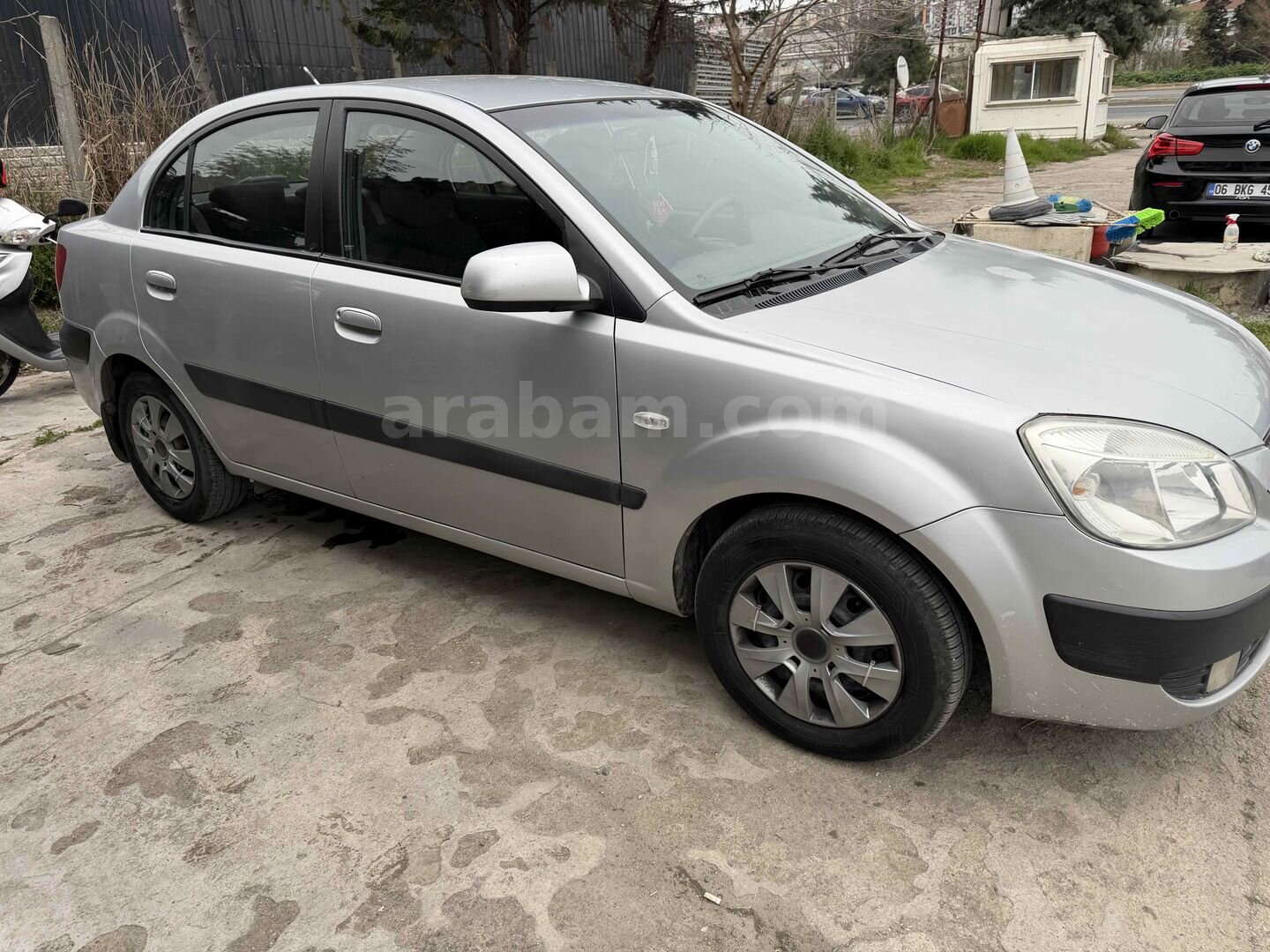 Galeriden Kia Rio 1.5 CRDi EX Advance 2007 Model Tekirdağ 299.900 km Gri (Gümüş) 2