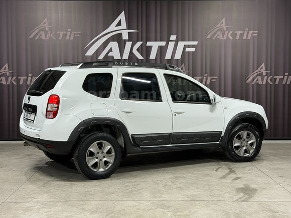AKTİF de 2015 DACİA DUSTER 1.5 DCI 6 VİTES EXTRALI 178.000 KM'DE