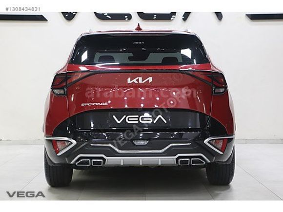 VEGA' 2024 SPORTAGE HİBRİT LIVE 18.000KM KIRMIZIRENK-HAYALET-LED
