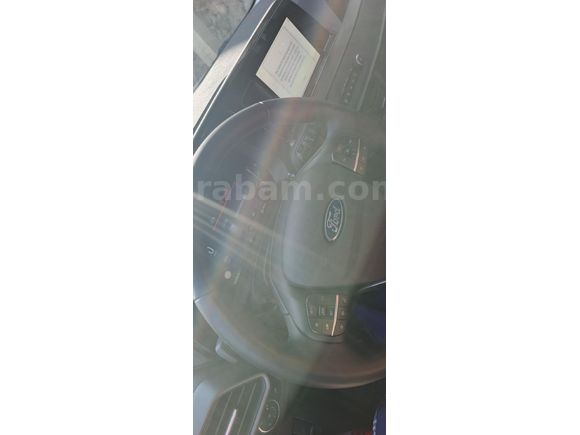 Sahibinden Ford Tourneo Courier 1.5 EcoBlue Titanium 2025 Model