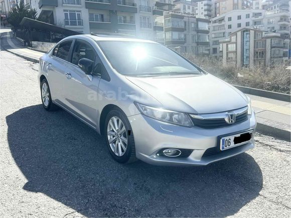 Sahibinden Honda Civic 1.6i VTEC ECO Elegance 2013 Model 