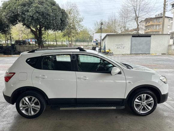 SADECE TEK PARÇA BOYA..SIRALI SİSTEM LPG.SADECE 175.000 KM